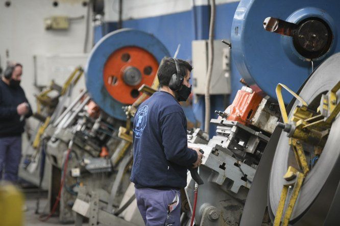Las pymes ahora castigadas por deudas fiscales reclaman a Javier Milei y Axel Kicillof