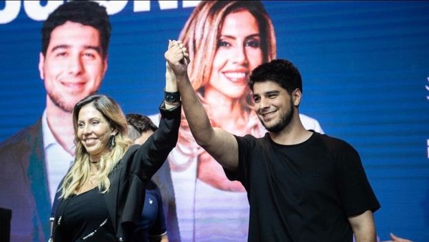 Agustín Pellegrini junto a Romina Diez: el diputado podría ser candidato en Rosario.