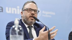 Kulfas: Las restricciones a la exportación de carne son transitorias