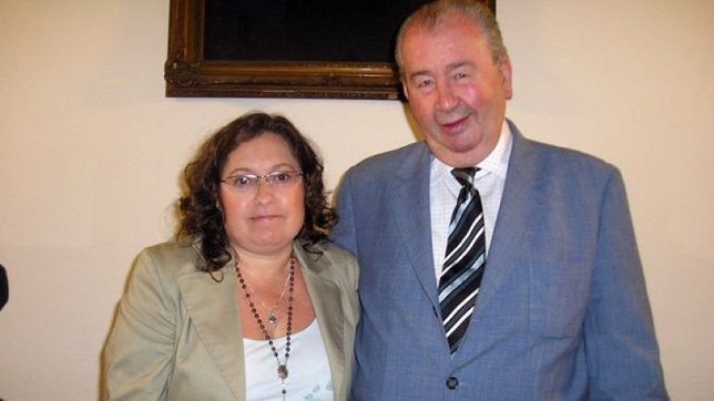 el pasado que ocana olvida: foto con ?don julio? y premios a jubilados futboleros