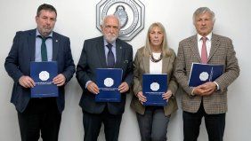 Una alianza inédita de abogados prepara una denuncia contra Milei por las vacantes en la Justicia