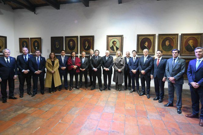 El presidente Javier Milei con gobernadores