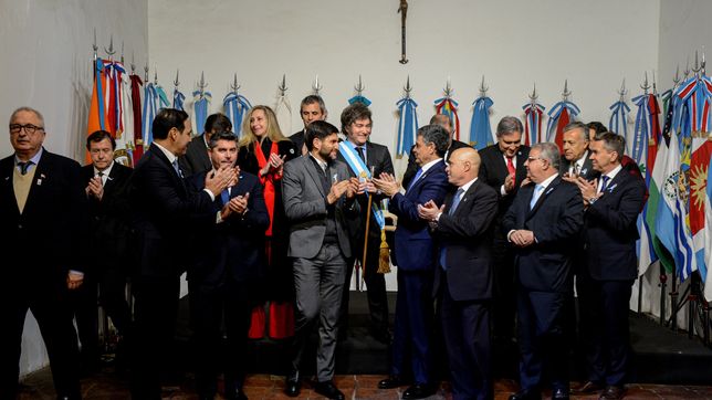 el look de los gobernadores y el reencuentro macri-bullrich, mas frio que la noche