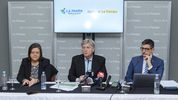 Ministra de la Producción Fernanda González, gobernador Sergio Ziliotto y presidente del Banco de La Pampa Alexis Iviglia: el cambio de figura lo fuerza el DNU de Milei.