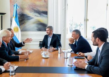 Llorones vs Adictos: la pelea que recrudece en la crisis del invierno post FMI