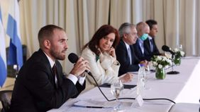 Fernández y Guzmán anuncian el resultado del canje de deuda