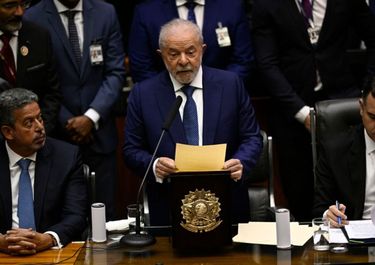 Con críticas a Bolsonaro, Lula prometió reconstruir Brasil y defendió la democracia