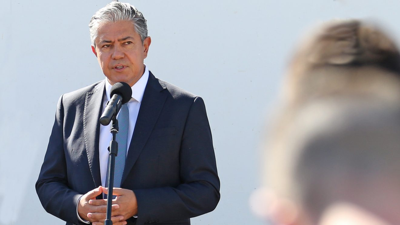 Rolando Figueroa al frente de la gobernación de Neuquén. Se afianza como referente de la Patagonia.
