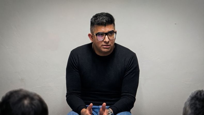 Santa Cruz: Jairo Guzmán busca capitalizar el fallo que restableció la vigencia de la Ley de Glaciares.