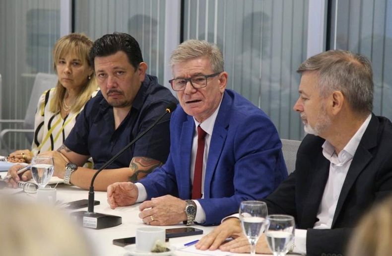 Sergio Lorenzatti presentó el Presupuesto de Daniel Passerini en el Concejo Deliberante de Córdoba