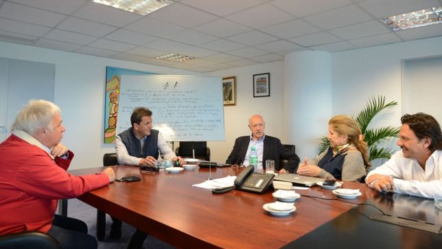 cumbre massista para preparar la presentacion de un documento programatico