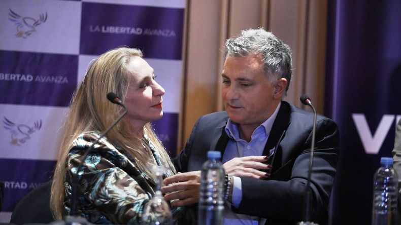 Karina Milei y Sebastián Pareja.