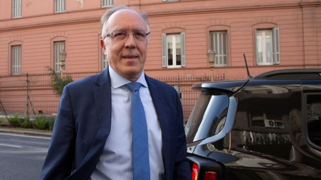 fernandez cumplio con lacunza y le traslado la alarma por las reservas