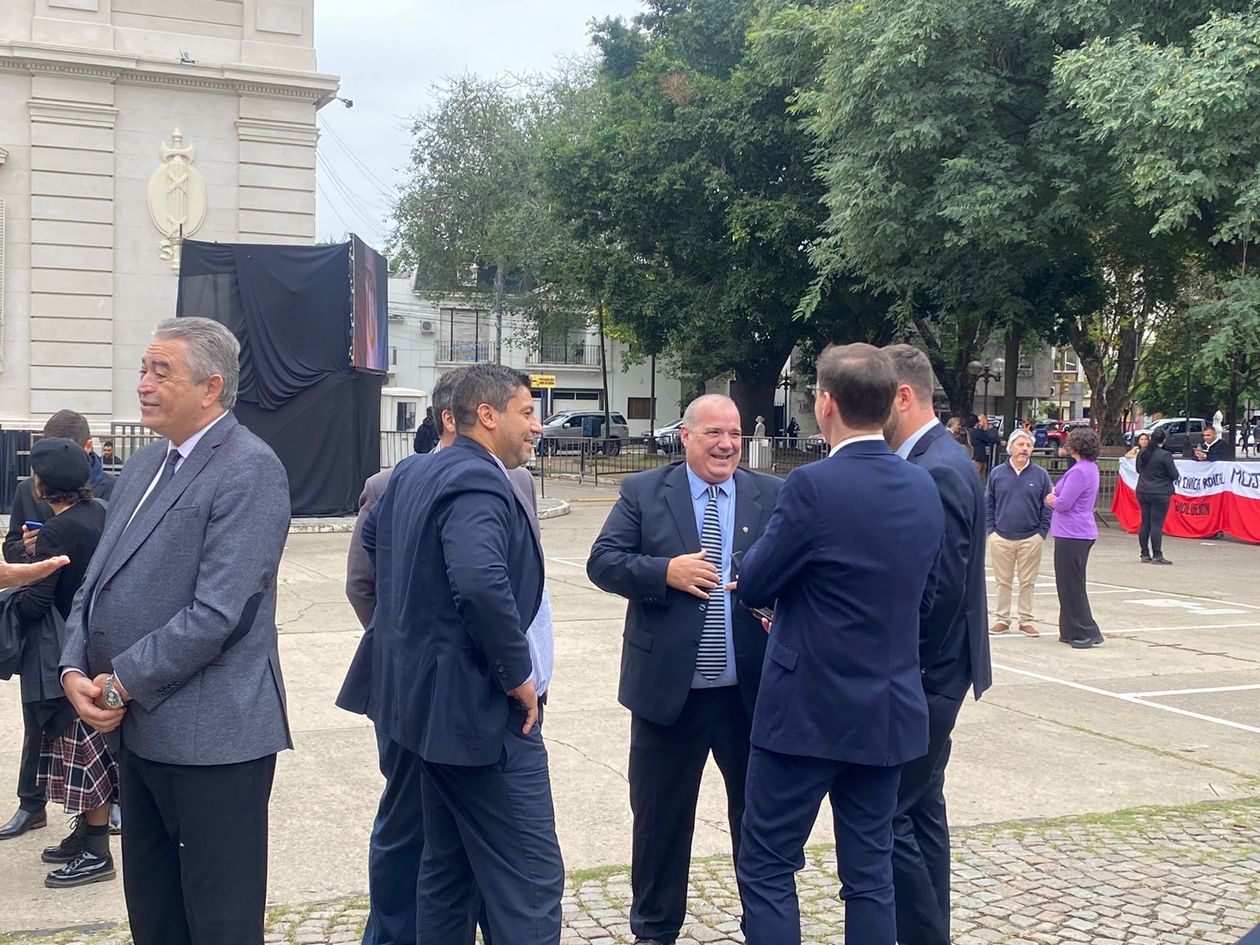 Galdeano, Estevez y Chumpitaz.