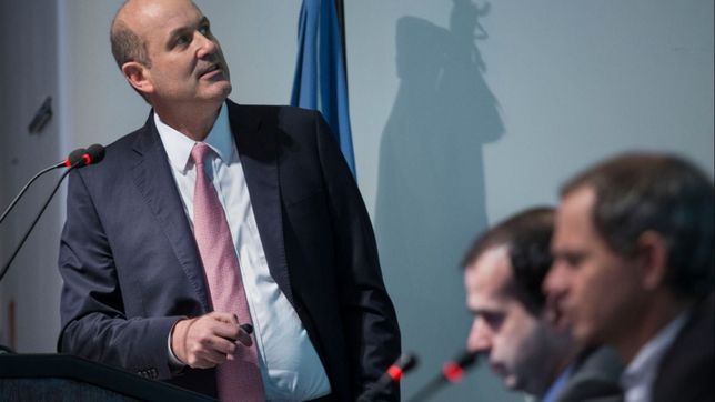 la pregunta sin respuesta: ¿que pretende sturzenegger?