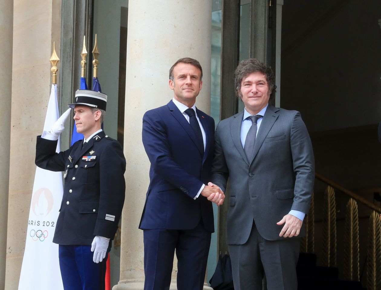Javier Milei y Emmanuel Macron, en París.