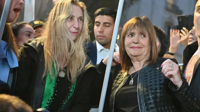Karina Milei junto a Patricia Bullrich.