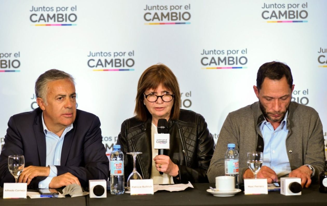 Alfredo Cornejo, Patricia Bullrich y Maxi Ferraro