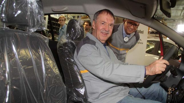 por la avenida del medio, schiaretti choco dos veces con larreta