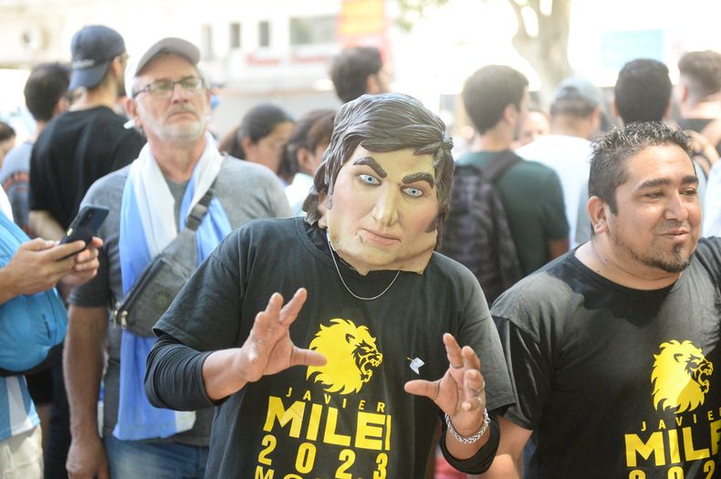 La militancia libertaria frente al Congreso