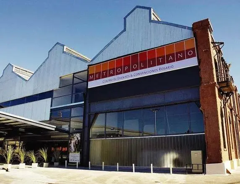 El salón Metropolitano, base de Carolina Losada y sus listas.