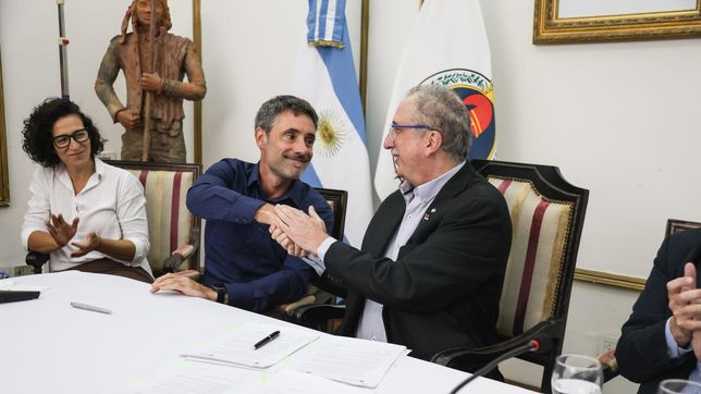 El gobernador de Misiones, Hugo Passalacqua, y el titular del CFI, Ignacio Lamothe, en Posadas. El gobernador de Misiones, Hugo Passalacqua, y el titular del CFI, Ignacio Lamothe, en Posadas.