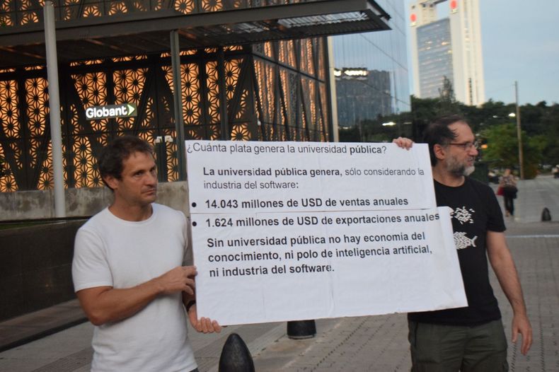 Inteligencia artificial: docentes de la UBA mostraron que la universidad genera u$s 14.000 millones al año