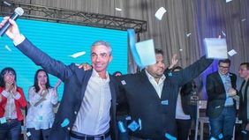 Ex intendente quiere volver, pero avisa que sólo por un periodo