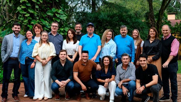 Hugo Passalacqua y los integrantes de su bloque en la Legislatura de Misiones.&nbsp;
