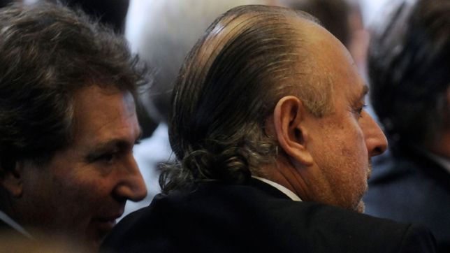 un cafiero boy para una jugada de riesgo apurada por la sombra de manzano