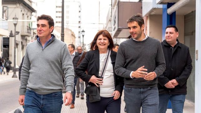 Patricia Bullrich, junto a Javier Iguacel y Manuel Passaglia.&nbsp;