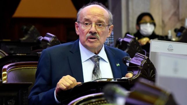 la angosta avenida del medio juega su carta para suspender las paso