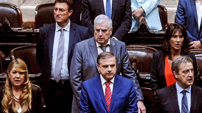 Ignacio García Aresca, Carlos Gutiérrez, Natalia de la Sota, Alejandra Torres y Juan Brügge, los cinco diputados del Partido Cordobés en el bloque Encuentro Federal. La sesión del martes dependerá de los gobernadores. 