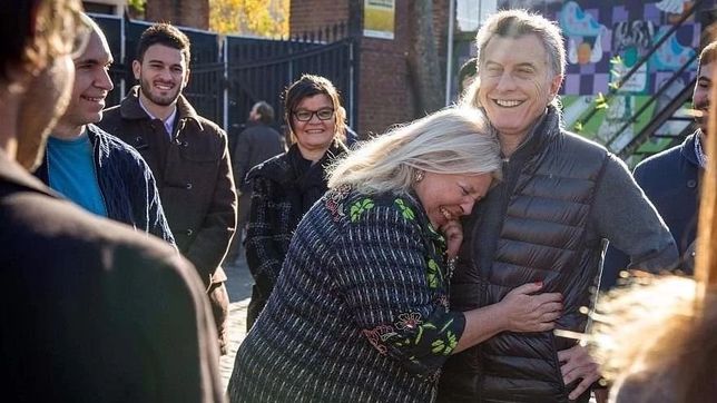 reencuentro macri-carrio en un fin de semana sin reunionismo opositor