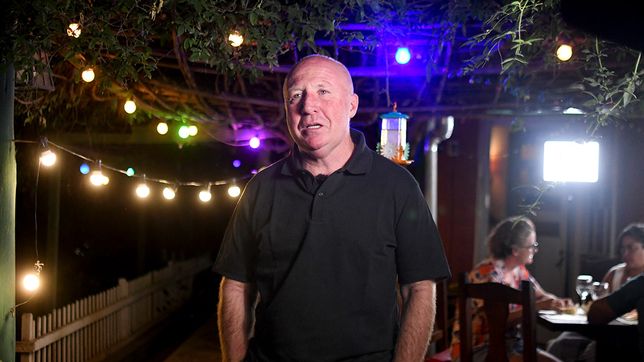 Como en sus tiempos de futbolista, el Colo Mac Allister aprovecha la interna violeta y sale a marcar la cancha en La Pampa.&nbsp;