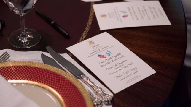 tras elogiarlo, trump agasajo a macri y almorzaron chorizos con pure
