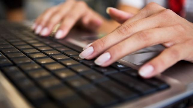 solo el 20% de las noticias en diarios digitales las escriben mujeres