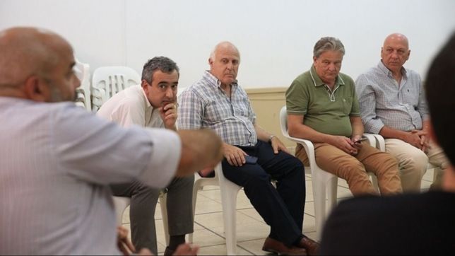 santa fe: el asadito de los popes de la oposicion con doble mensaje