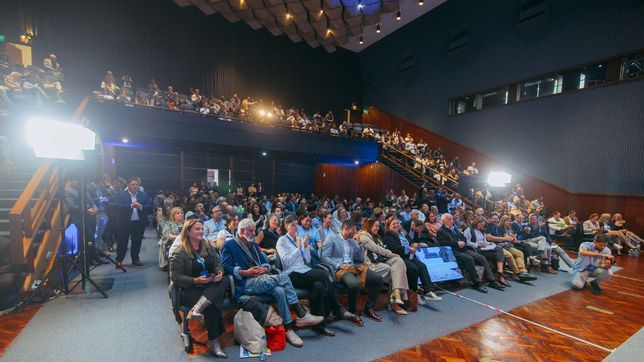 Cumbre Mundial: periodismo en crisis de credibilidad y desconfianza