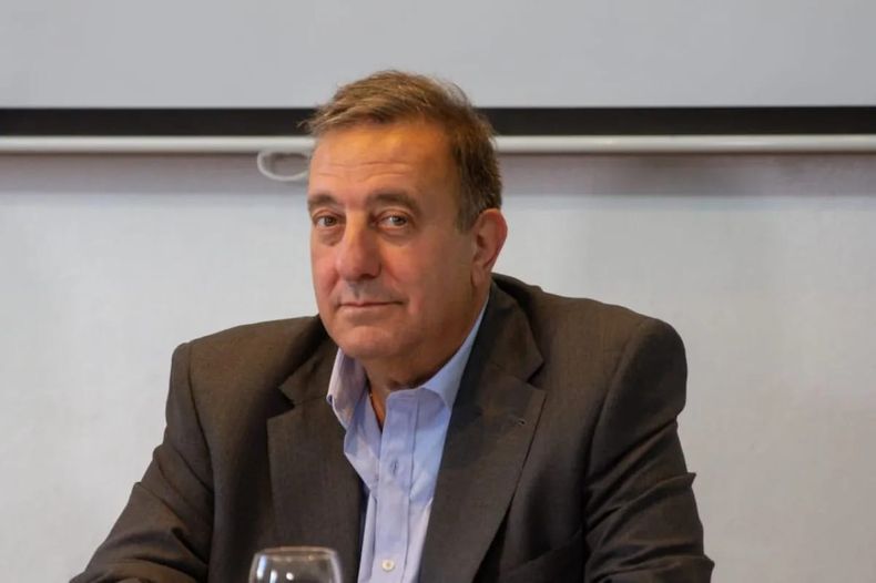 El secretario de Turismo de Bariloche, Sergio Herrero, con licencia médica y reemplazo designado.