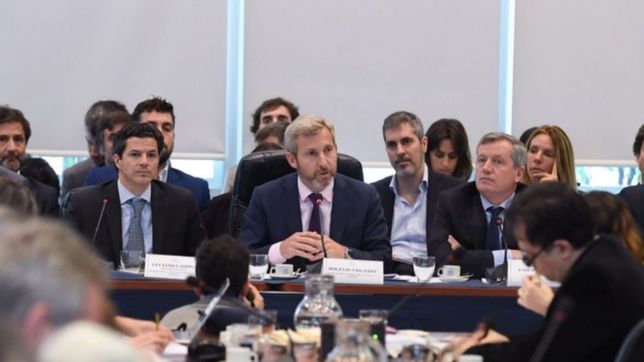 el gobierno cede para sumarle votos al presupuesto, que sigue trabado