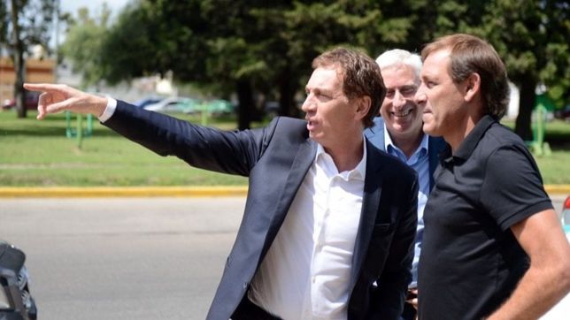 presion larretista para alinear a la tropa bonaerense detras de santilli presion larretista para alinear a la tropa bonaerense detras de santilli