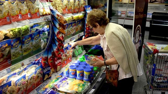 los economistas pronostican una inflacion anual por encima del 30%