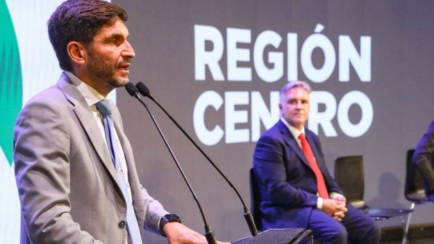 Maximiliano Pullaro y Martín Llaryora, dos modelos similares, pero diferentes.