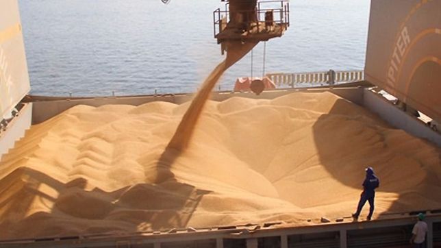 con los granos en stock, las exportaciones bonaerenses caen 1,5%