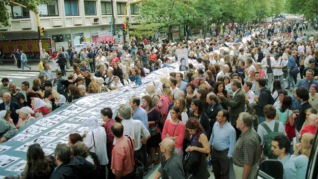 A 50 años del golpe, la Argentina debate su democracia y su modelo de país