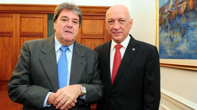 atraidos por el espanto, socialistas y peronistas coquetean en santa fe