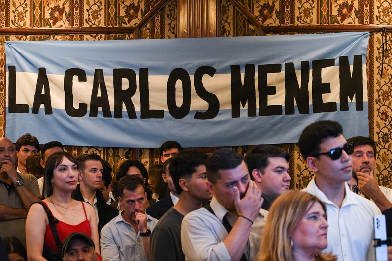Se lanzó La Carlos Menem. Foto: Sebastián Hipperdinger.