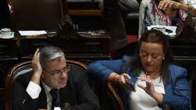Germán Martínez y Cecilia Moreau, de Unión por la Patria. 