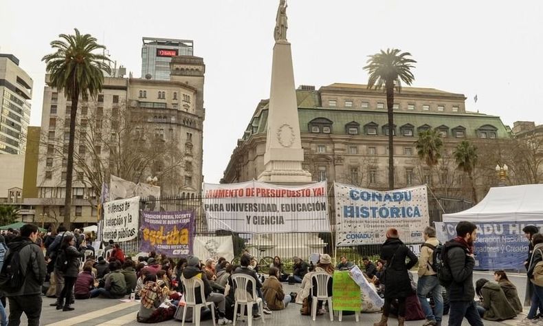 Macri universidades